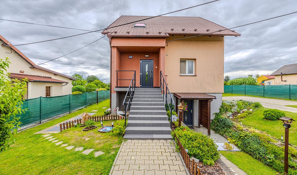 Prodej domu 175 m² s pozemkem 788 m², Rychvald – náhled fotky 2