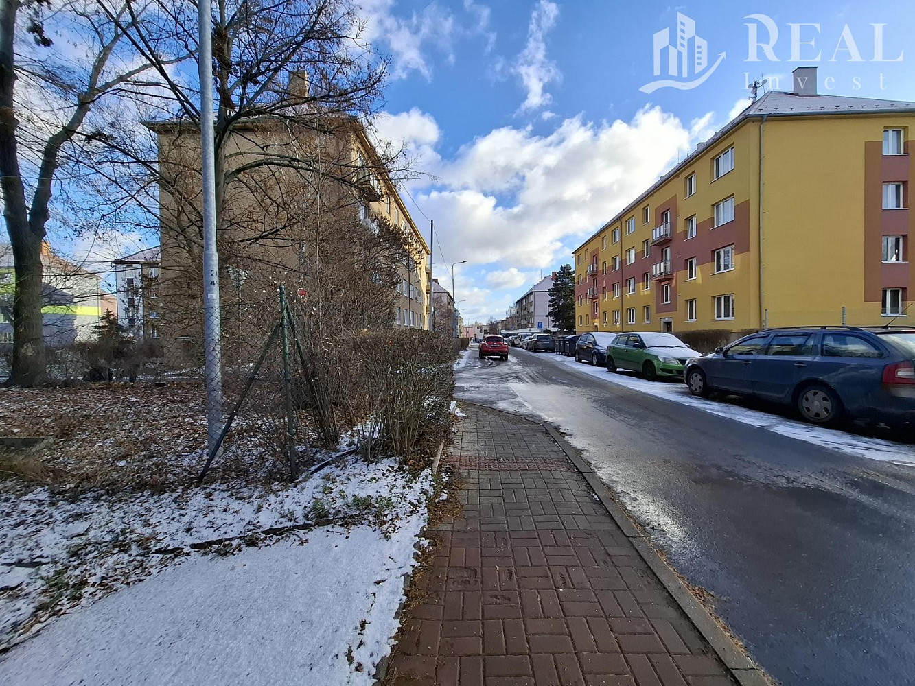 Pronájem garáž 16 m 2, OV, ul. Osvobození, Jirkov. – fotografie 2