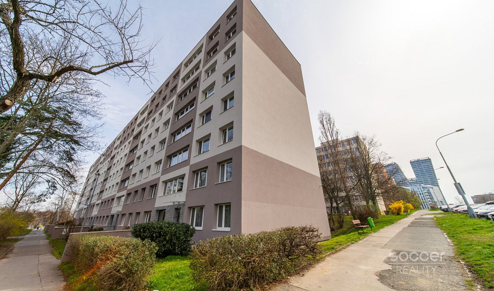 Pronájem bytu 3+1 69 m², Praha – fotka 1 z 18