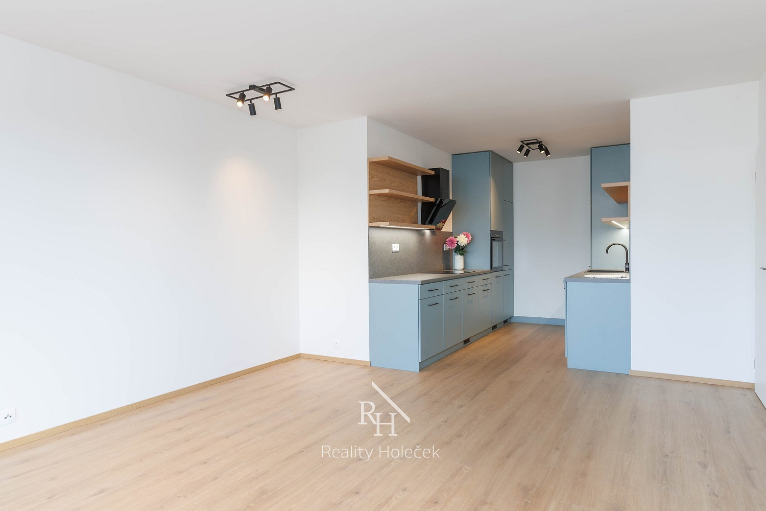 Pronájem bytu 2+kk 58 m² – fotografie 5
