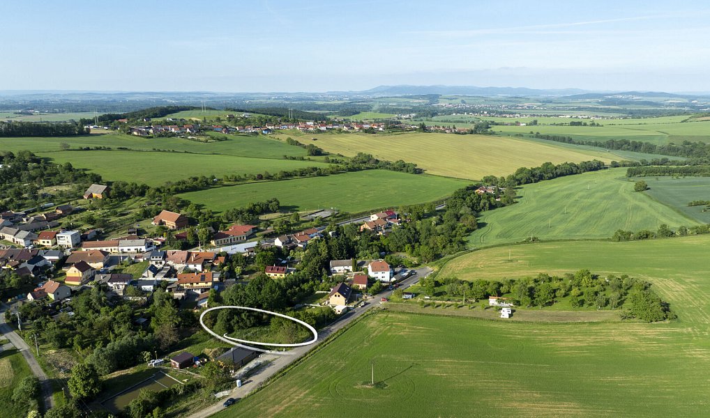 Prodej stavebního pozemku 1 100 m², Sulimov – náhled fotky 9