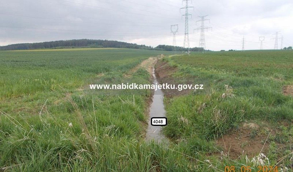 Prodej vodní plochy 2 747 m², Přestavlky – fotka 1 z 2