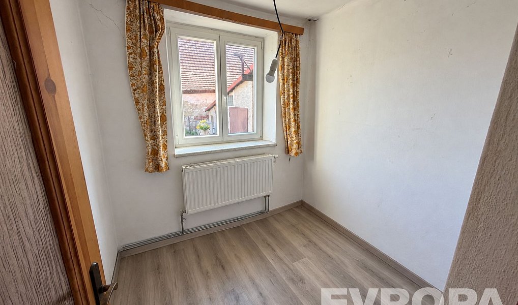 Prodej domu 205 m² s pozemkem 708 m², Lnáře – náhled fotky 10