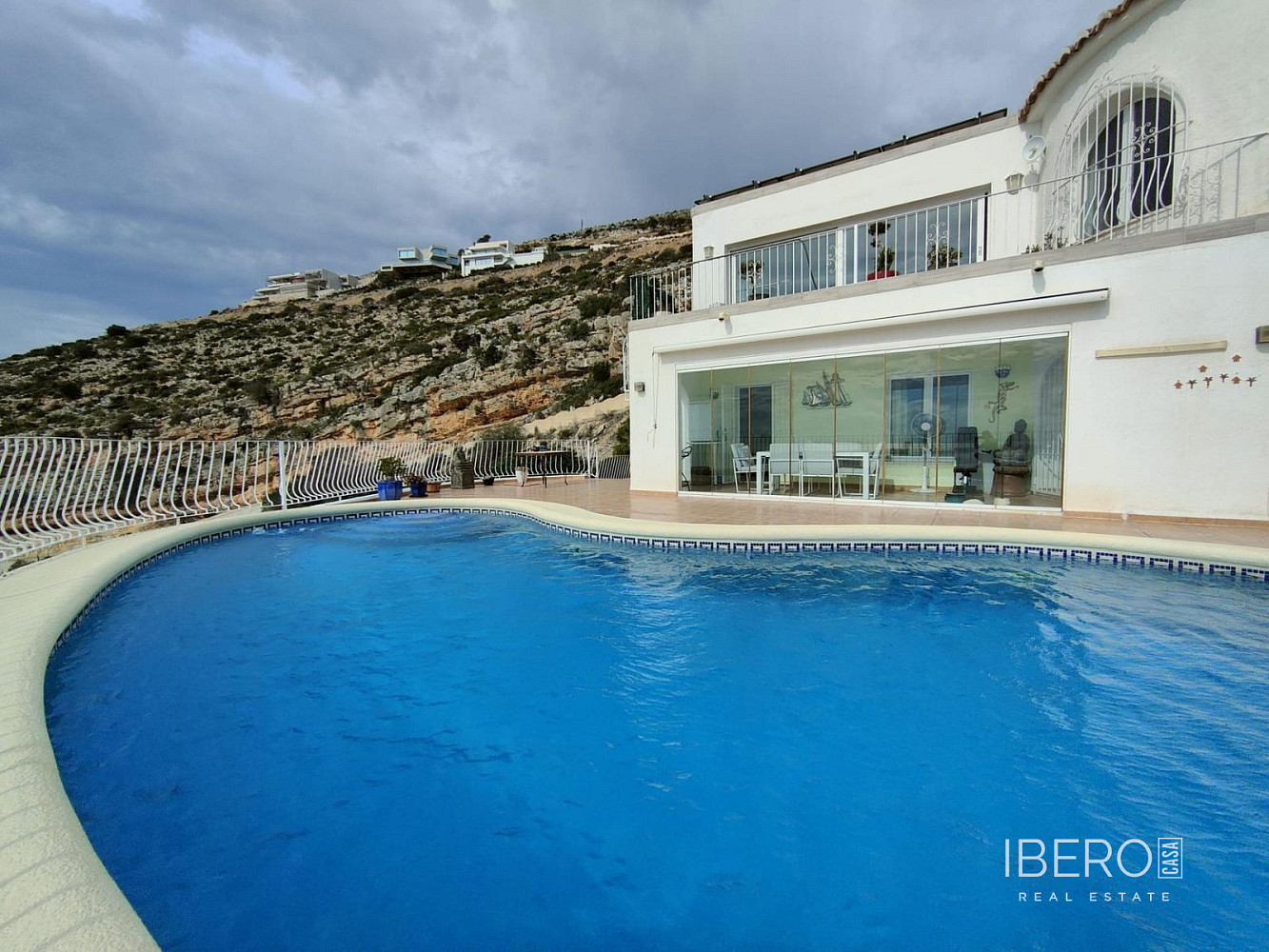 Prodej domu 209 m² s pozemkem 1 163 m² - Vista 3