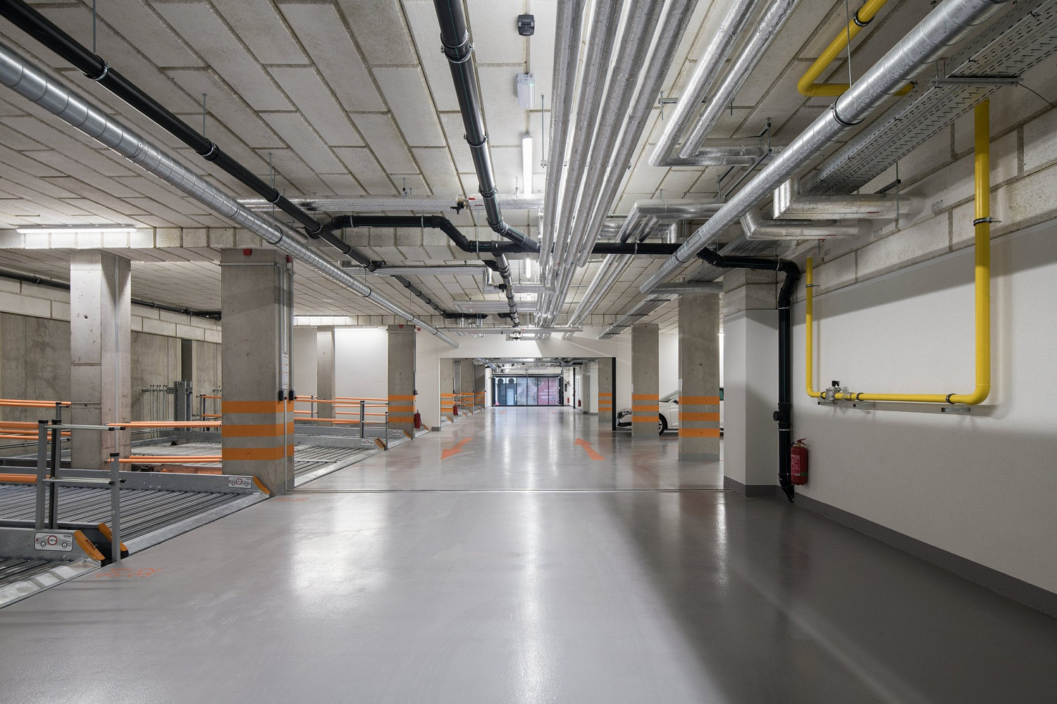 Prodej garážového stání 13 m2, brno - královo pole — photo 2