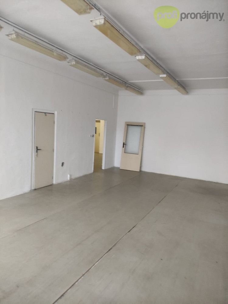 Pronájem kanceláře 78 m² – fotografie 2