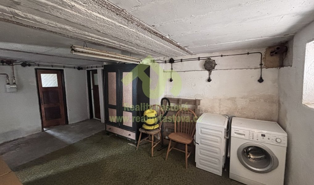 Prodej domu 228 m² s pozemkem 1 076 m², Rokycany – náhled fotky 45
