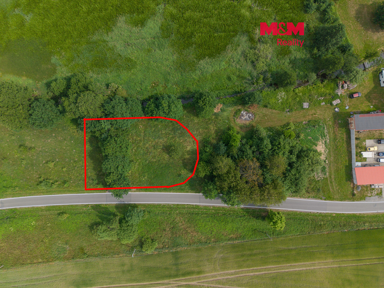 Prodej stavebního pozemku 975 m²