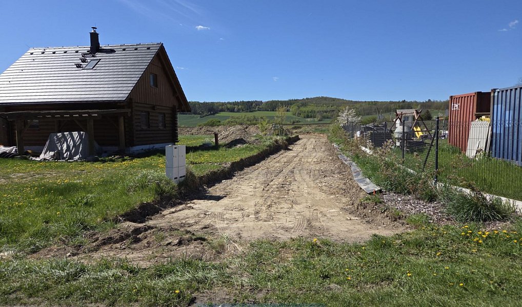 Prodej stavebního pozemku 1 000 m², Krnov – náhled fotky 4
