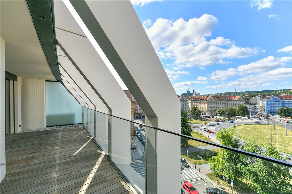 Pronájem bytu 3+kk 129 m² — photo 3