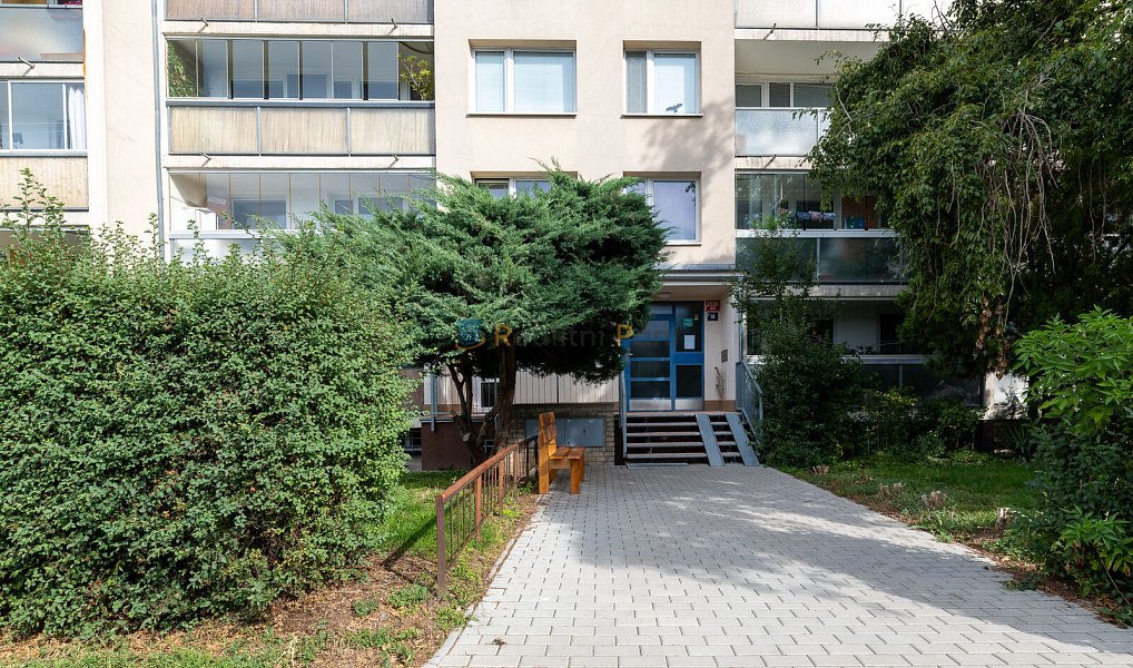 Prodej bytu 3+1 78 m², Praha – náhled fotky 37