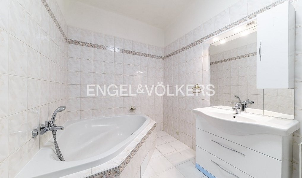 Pronájem domu 140 m² s pozemkem 218 m², Praha – náhled fotky 9