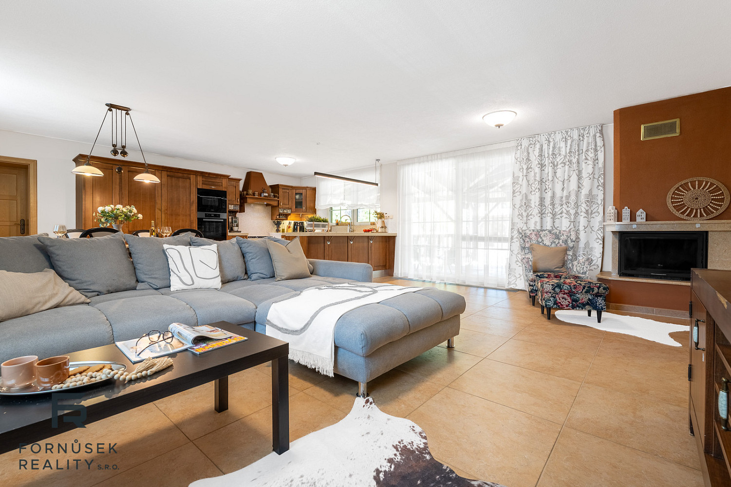 Prodej domu 367 m² s pozemkem 4 806 m² – fotografie 2