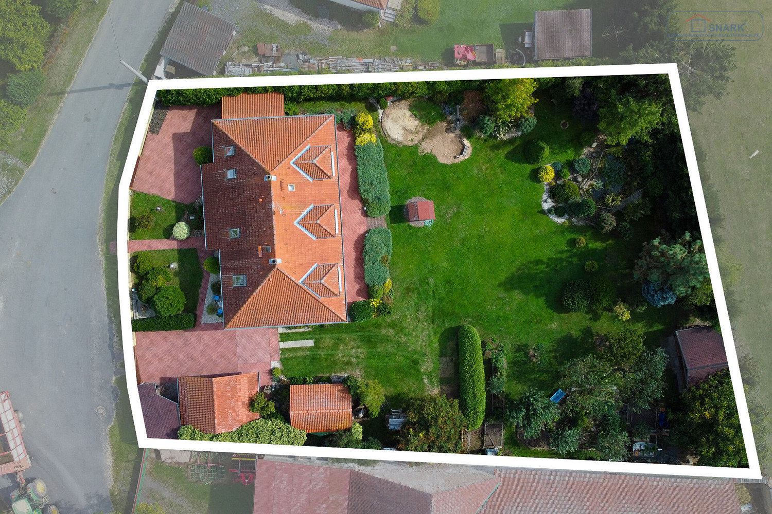 Prodej domu 222 m² s pozemkem 1 934 m²