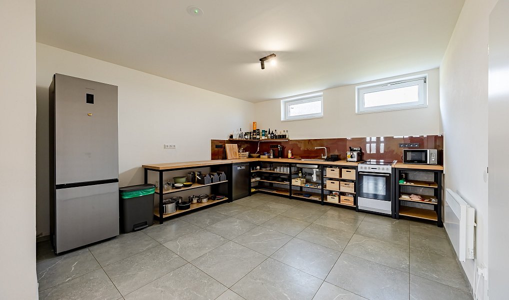 Prodej ubytovacího objektu 146 m², Bzenec – náhled fotky 23