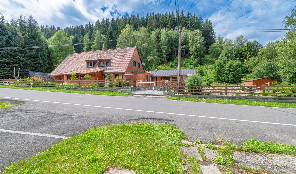Prodej chaty/chalupy 328 m² s pozemkem 1 754 m², Bělá pod Pradědem – náhled fotky 2