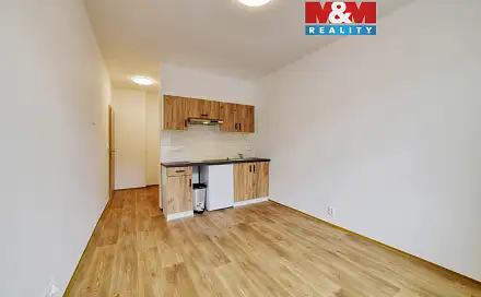 Pronájem bytu 1+kk 20 m², Hlavní třída, Mariánské Lázně, okres Cheb