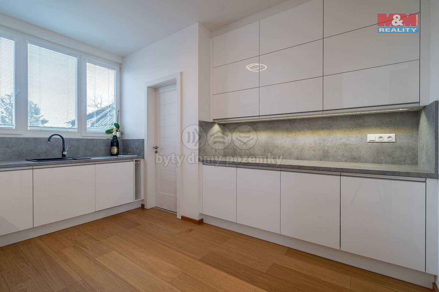 4 rooms, 306.0 m² in Ostrava