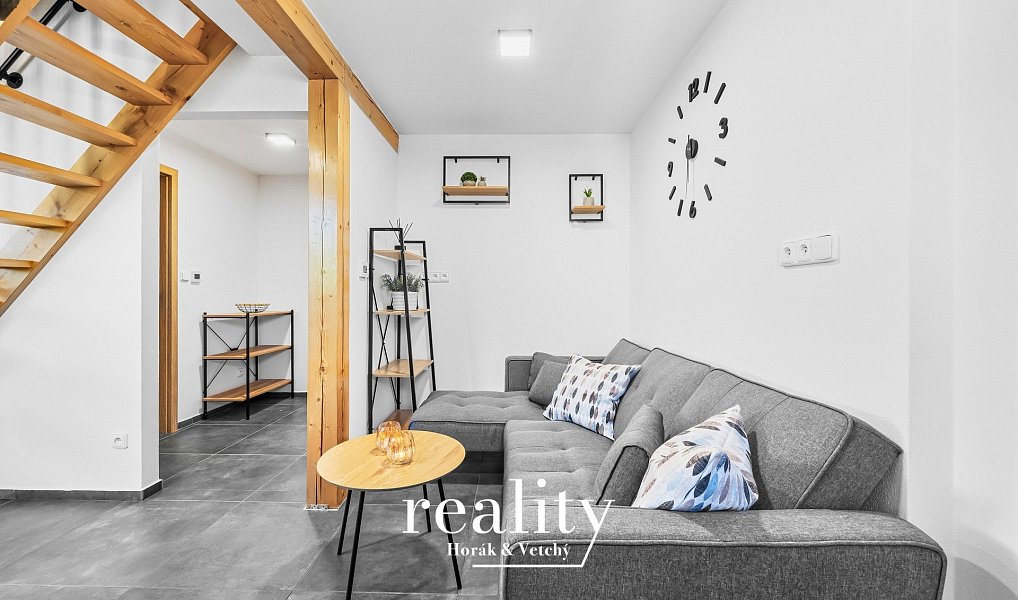 Prodej domu 205 m² s pozemkem 370 m², Perná – náhled fotky 15
