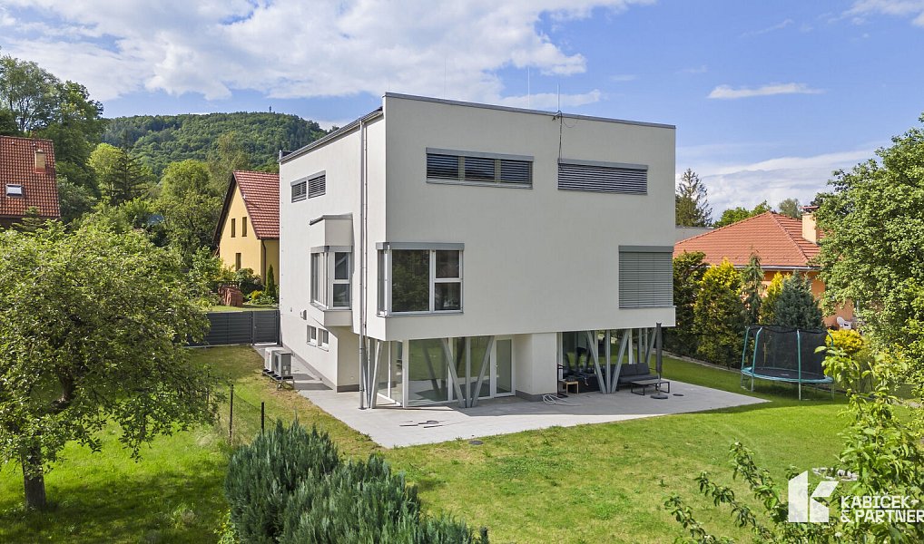 Prodej domu 171 m² s pozemkem 300 m², Kopřivnice – fotka 1 z 37