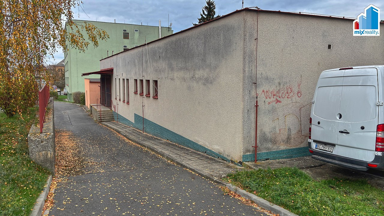 Pronájem obchodních prostor 430 m² — photo 3