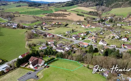 Prodej stavebního pozemku 1 701 m², Vrhaveč - Radinovy, okres Klatovy