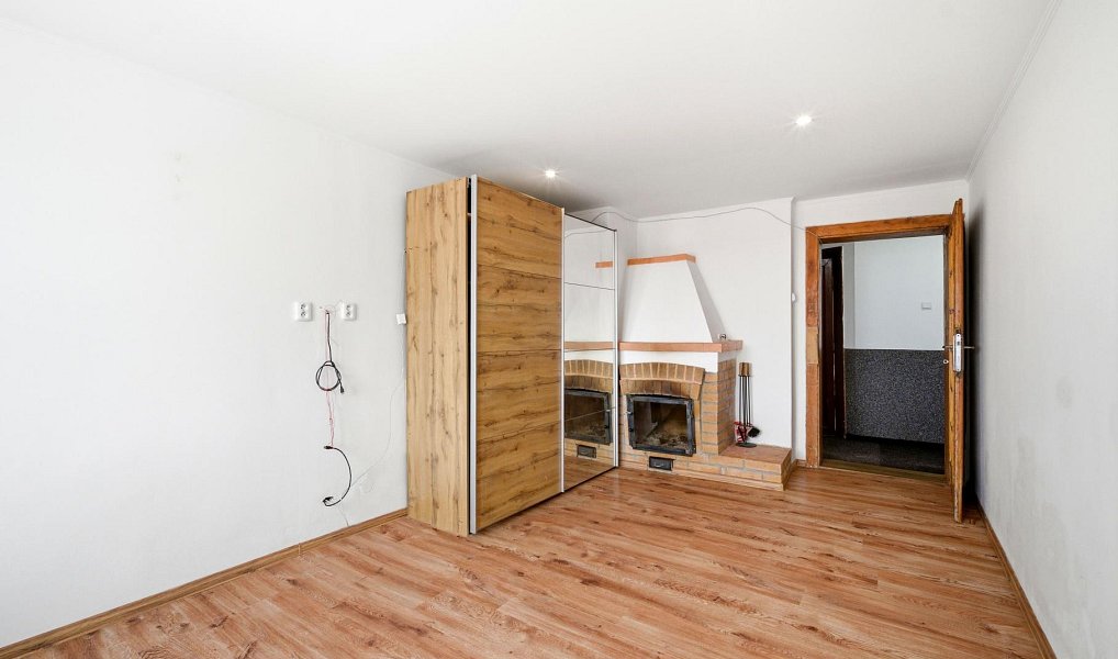 Prodej domu 250 m² s pozemkem 304 m², Jirkov – náhled fotky 7
