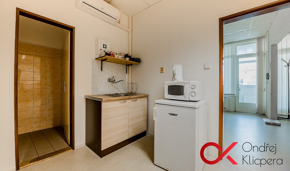Pronájem kanceláře 44 m², Praha – náhled fotky 9