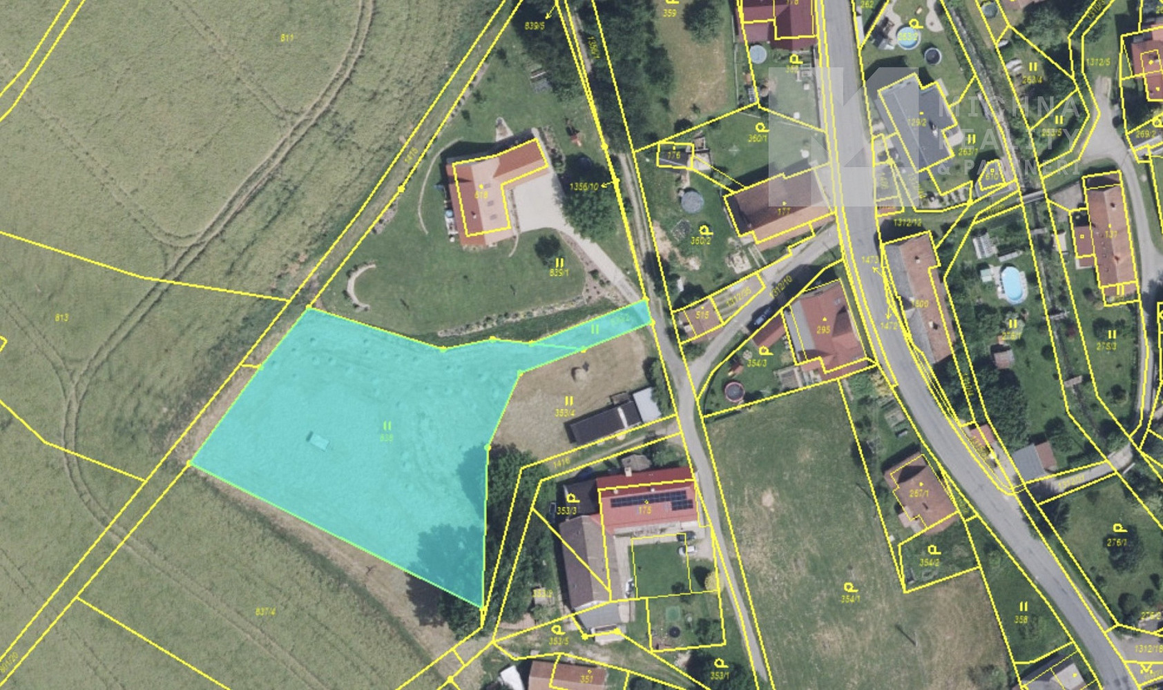 Prodej stavebního pozemku 2 690 m²