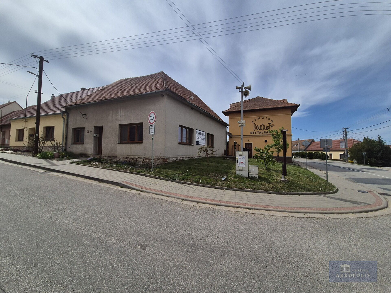 Prodej domu 135 m² s pozemkem 768 m² – fotografie 2