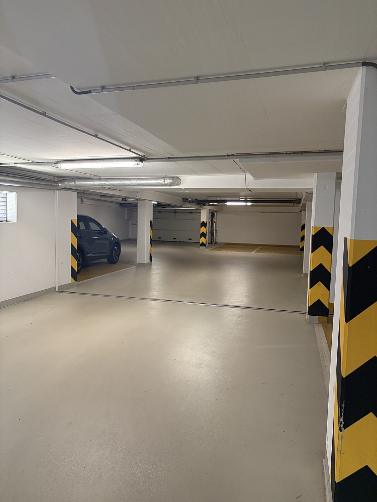 Pronájem garážového stání v praze 5 jinonice chmelařská ul. — photo 4