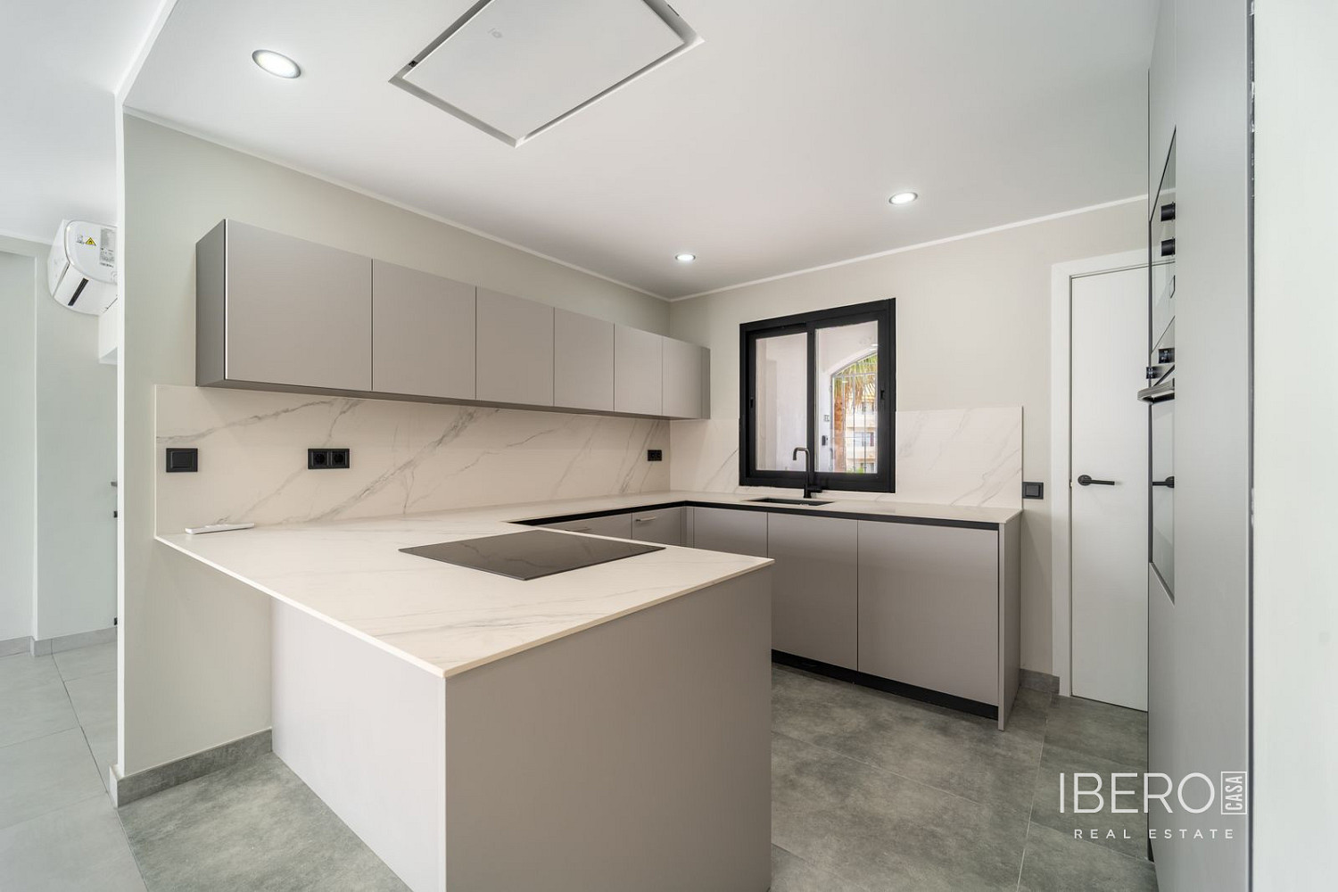 Casa 5+kk – Estepona - Més
