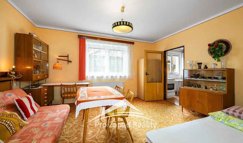 Prodej domu 196 m² s pozemkem 276 m², Chlumčany – náhled fotky 14