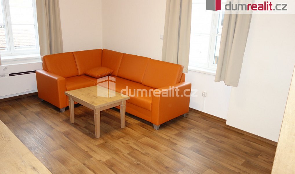 Pronájem bytu 1+kk 26 m², Valtice – náhled fotky 3