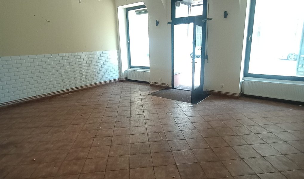 Pronájem komerčního prostoru, 342 m², Karlín - Praha 8, Praha