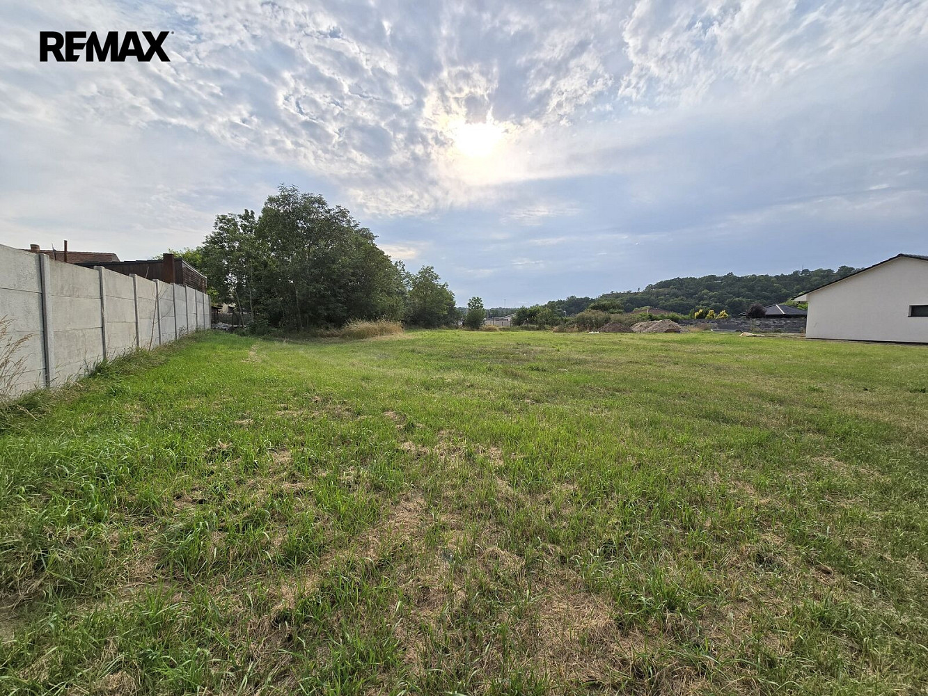 Prodej stavebního pozemku 1 605 m² – fotografie 4