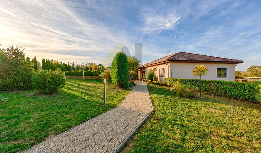 Prodej domu 123 m² s pozemkem 2 813 m², Kašnice – náhled fotky 16