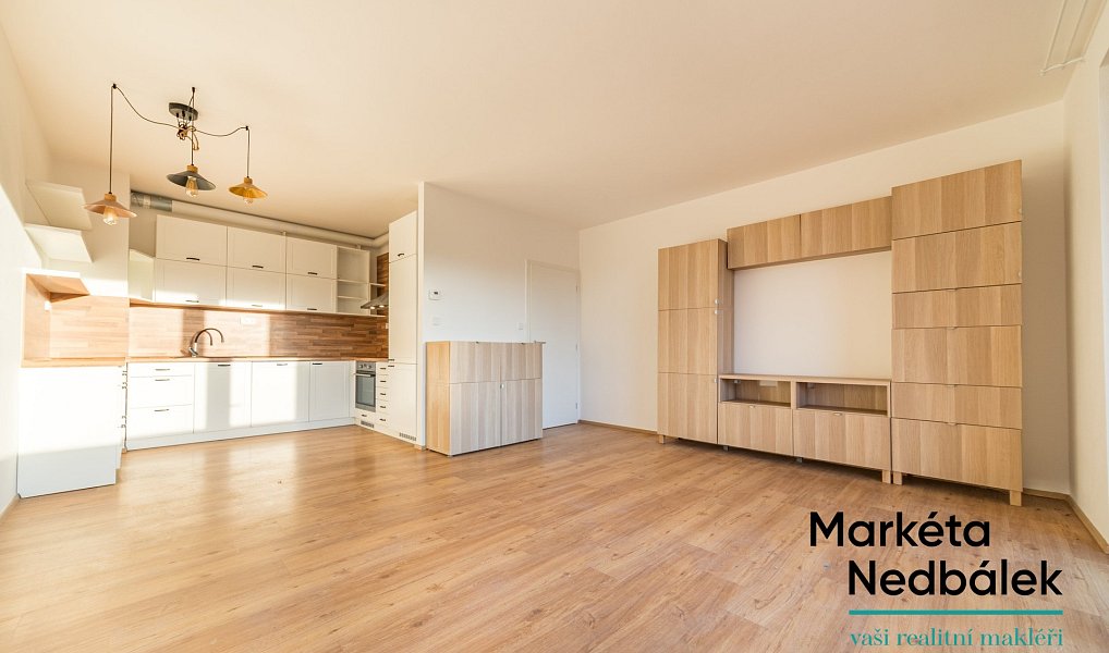 Pronájem bytu 2+kk 56 m², Zlín – náhled fotky 3