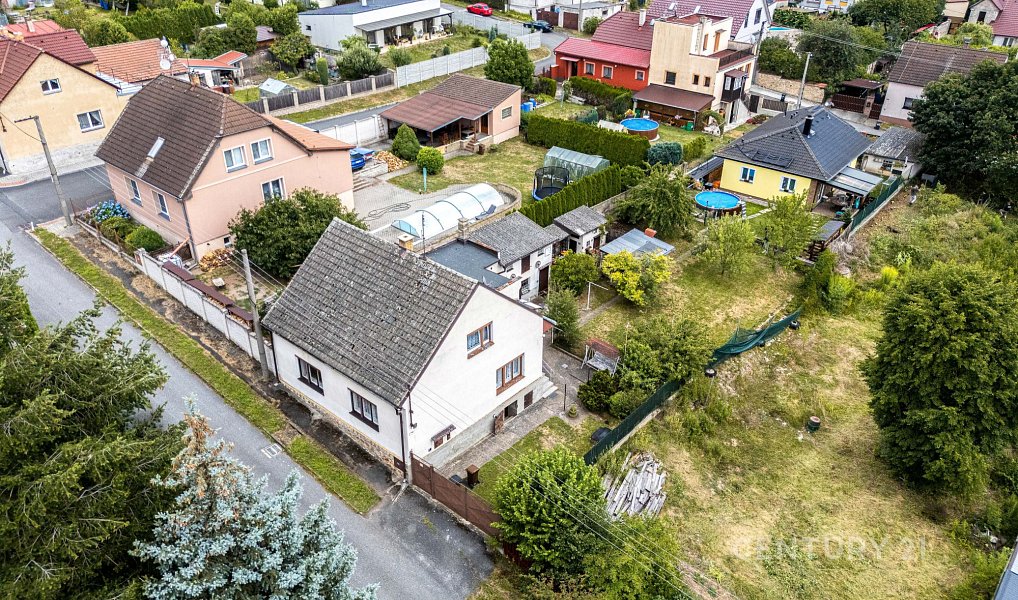 Prodej domu 150 m² s pozemkem 624 m², Tuchlovice – náhled fotky 2
