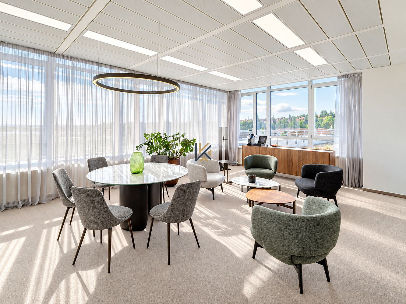 Pronájem kanceláře 325 m² – fotografie 4