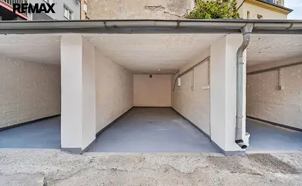 Garáže Podolská 144, Podolská, Praha 4 - Podolí