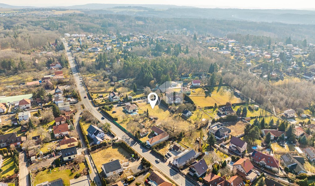 Prodej stavebního pozemku 1 151 m², Jesenice – náhled fotky 5