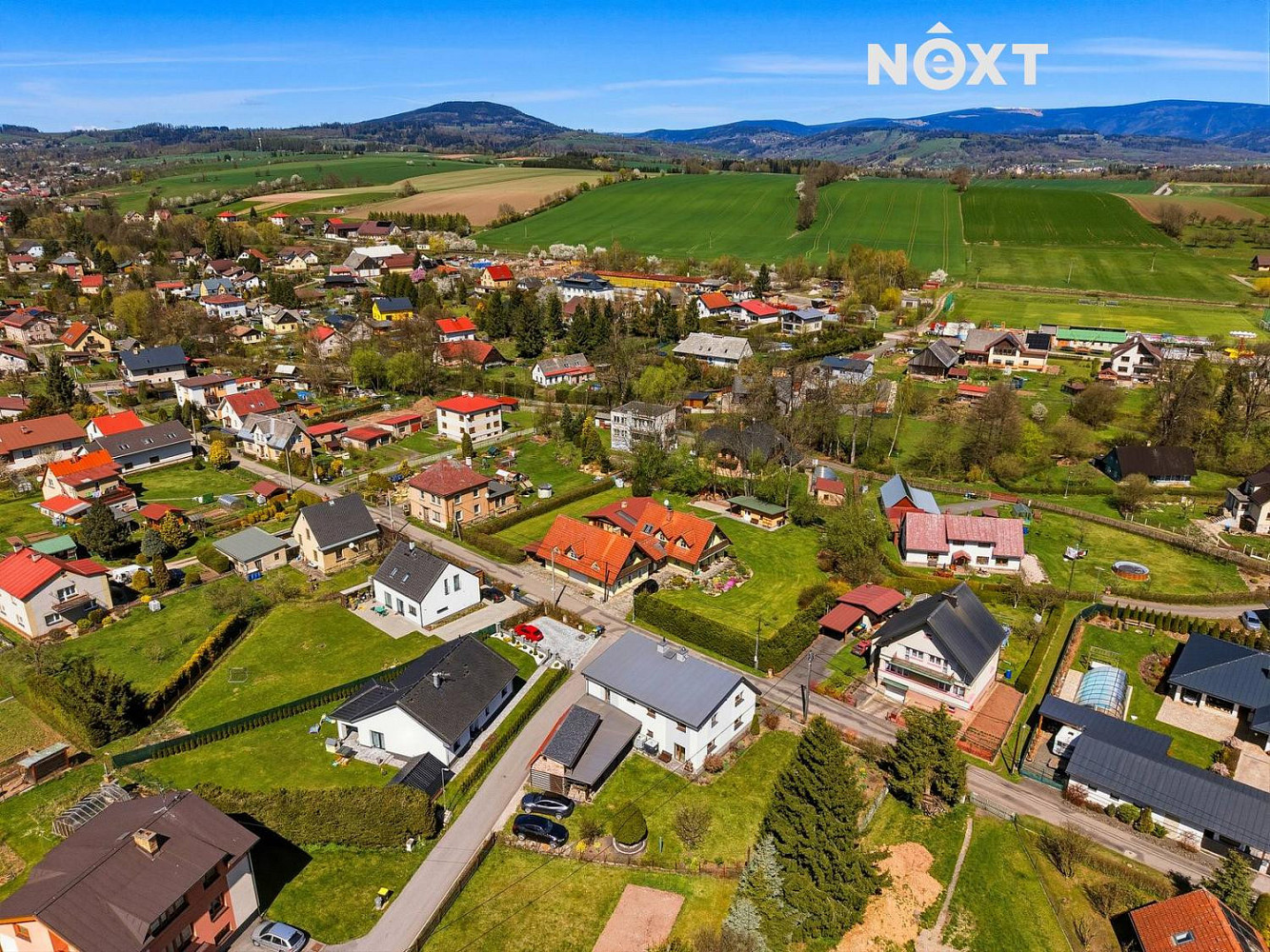 Prodej domu 227 m² s pozemkem 805 m² – fotografie 3