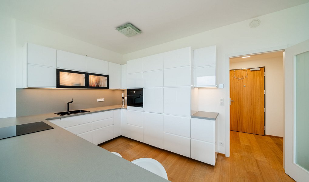 Prodej bytu 1+kk 41 m², Praha – náhled fotky 10