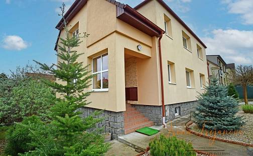 Prodej domu 322 m² s pozemkem 640 m², U Lesa, Vlašim, okres Benešov