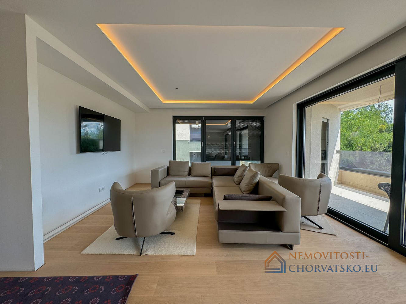 Pronájem bytu 3+kk 105 m² - Widok 2