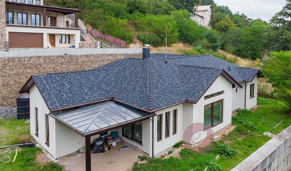 Prodej domu 209 m² s pozemkem 1 020 m², Plzeň – náhled fotky 3