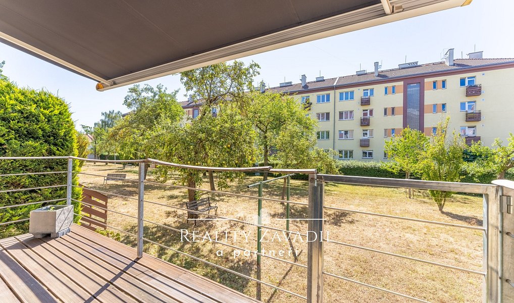 Prodej bytu 3+1 77 m², Praha – náhled fotky 28