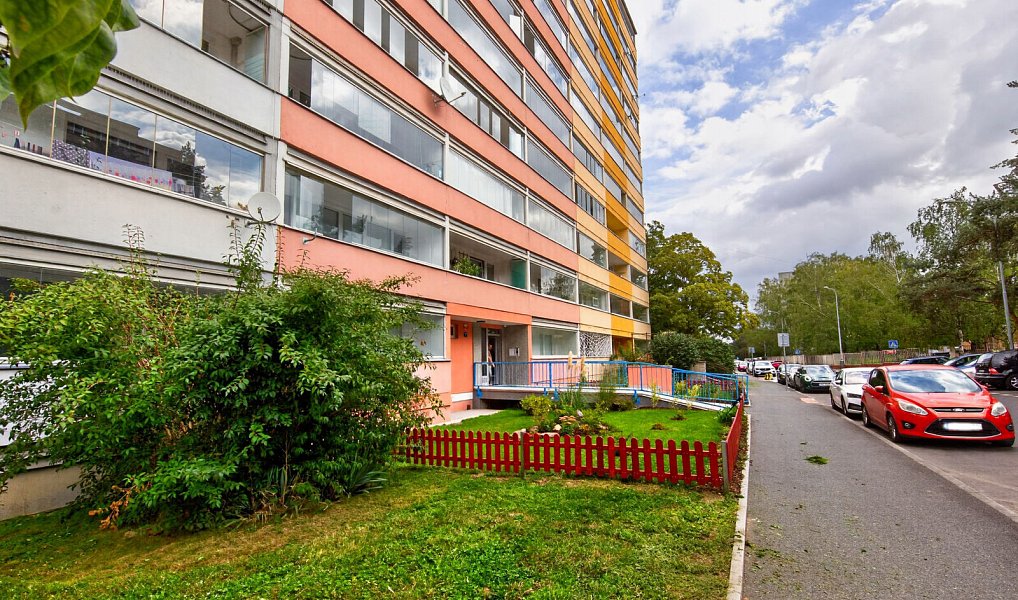 Prodej bytu 1+kk 41 m², Praha – náhled fotky 28