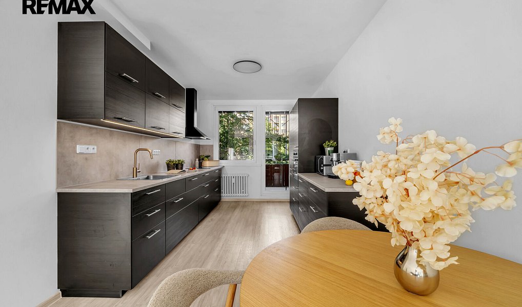 Prodej bytu 4+kk 97 m², Praha – náhled fotky 15